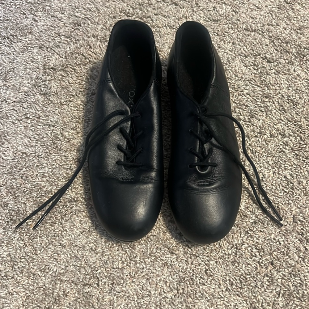 Capezio Cadence Tap Shoe, Black, Size Child 2M